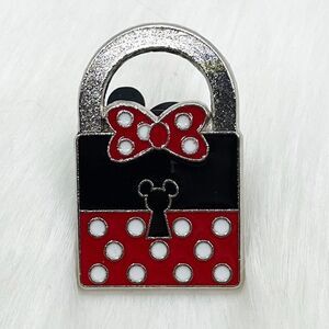 🔮 5/$25 Disney Minnie Mouse Lock Pin‎